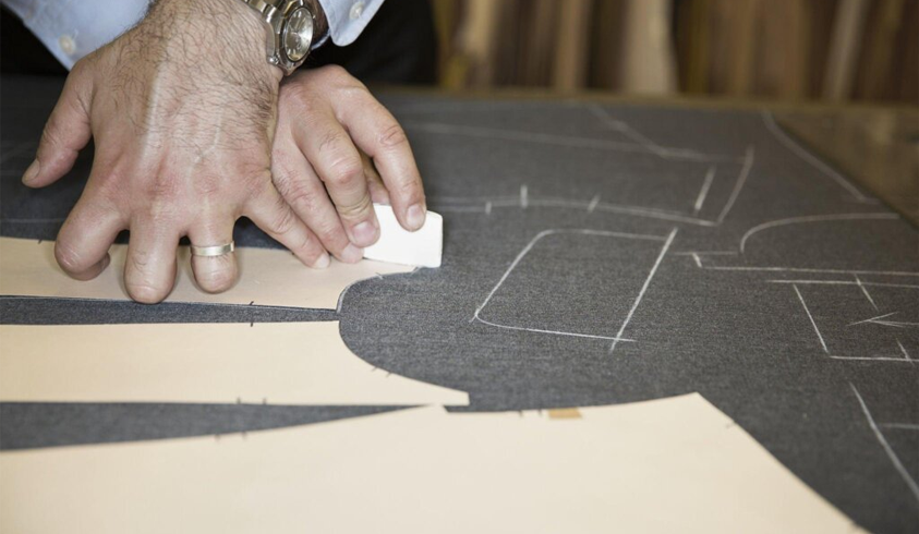 انتخاب الگوهای مناسب در طراحی لباس تولیدی زنانه و مردانه